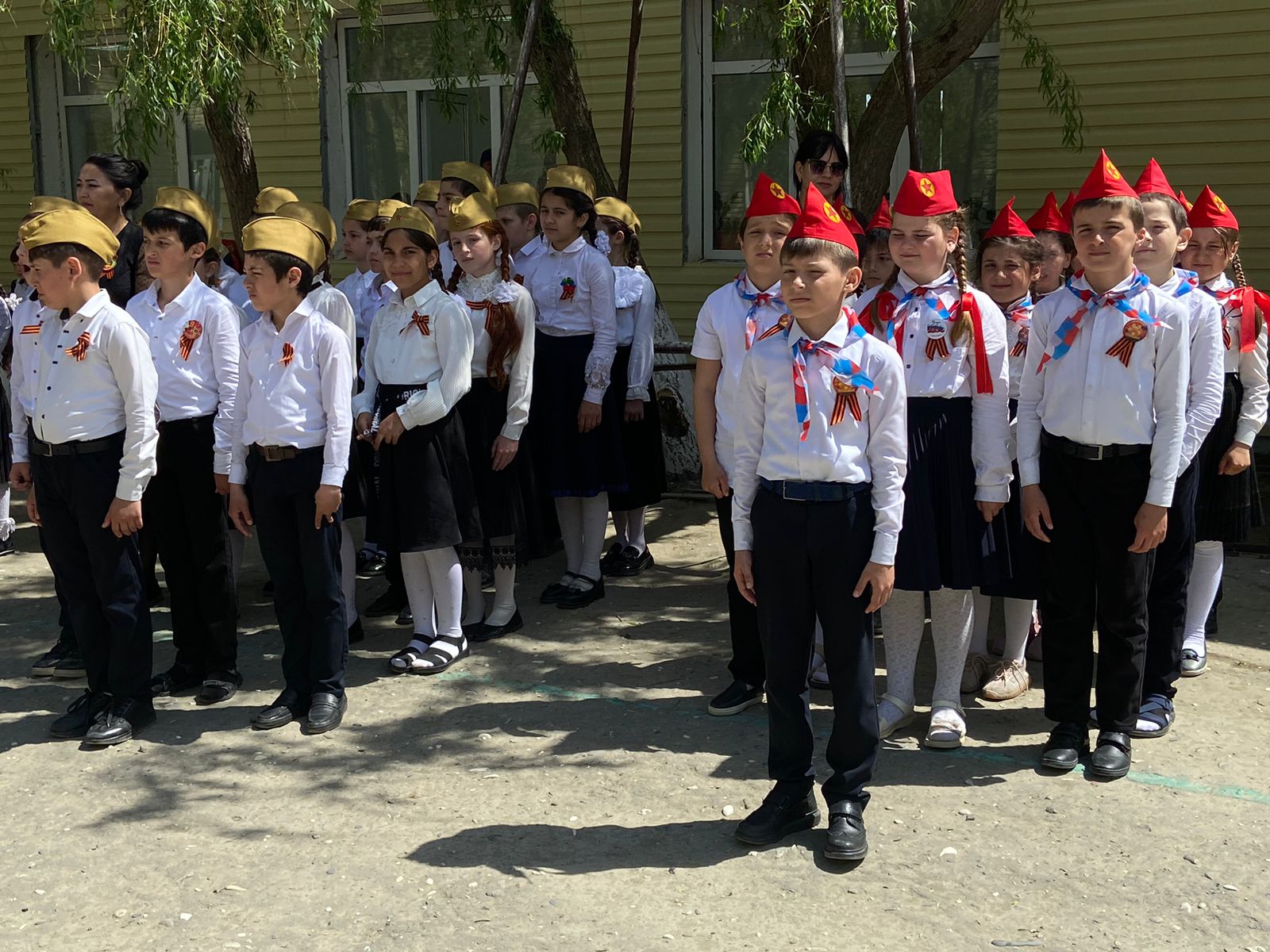 Смотр песни и строя