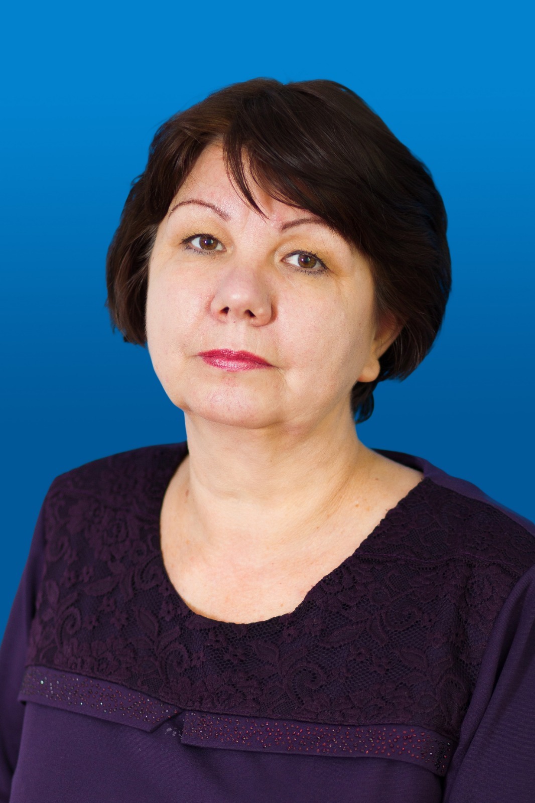 Малыхина  Елена  Петровна.